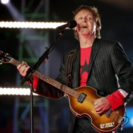 Пол Маккартни (Paul McCartney), певец, композитор и басист